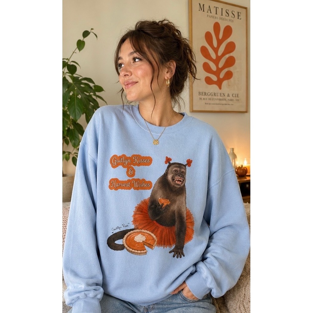 Gaitlyn Rae Capuchin Monkey Fall Harvest Sweatshirt XL Blue Crewneck